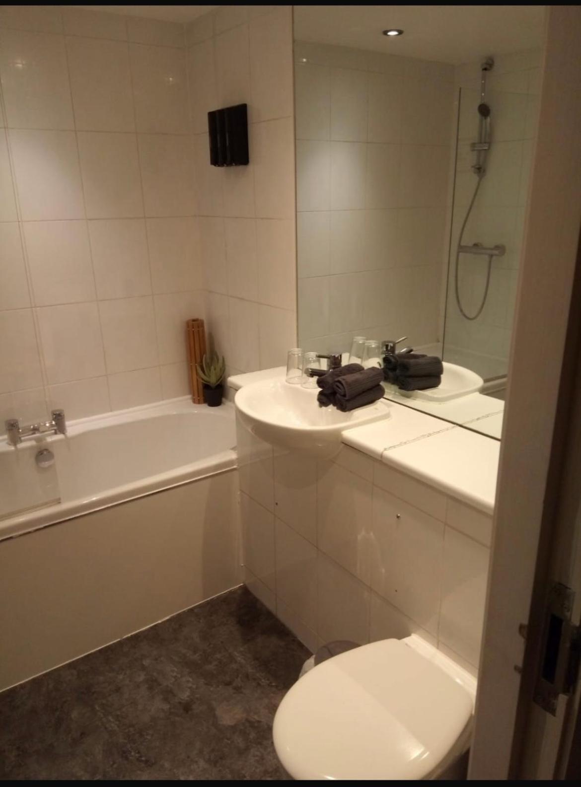 Stunning Liverpool City Center Apartment Kültér fotó